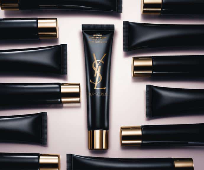 Participer au jeu concours Le Figaro Madame, et tenter de gagner l'un des 100 soins Top Secrets Hydratant Éclat Instantané d’Yves Saint Laurent mis en jeu.